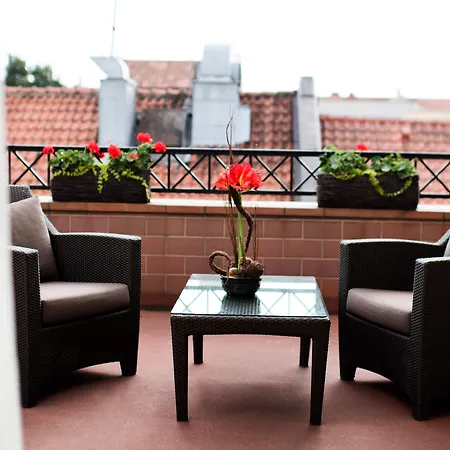 Reja, A Member Of Design 4*