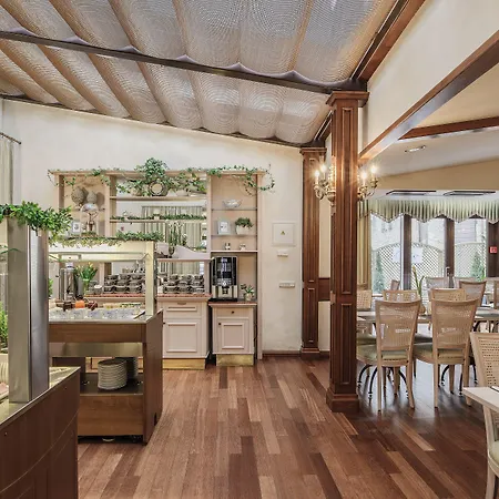 Reja, A Member Of Design Hotel 4*