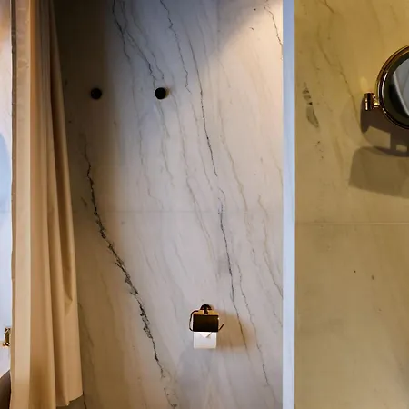 ホテル Reja, A Member Of Design 4*